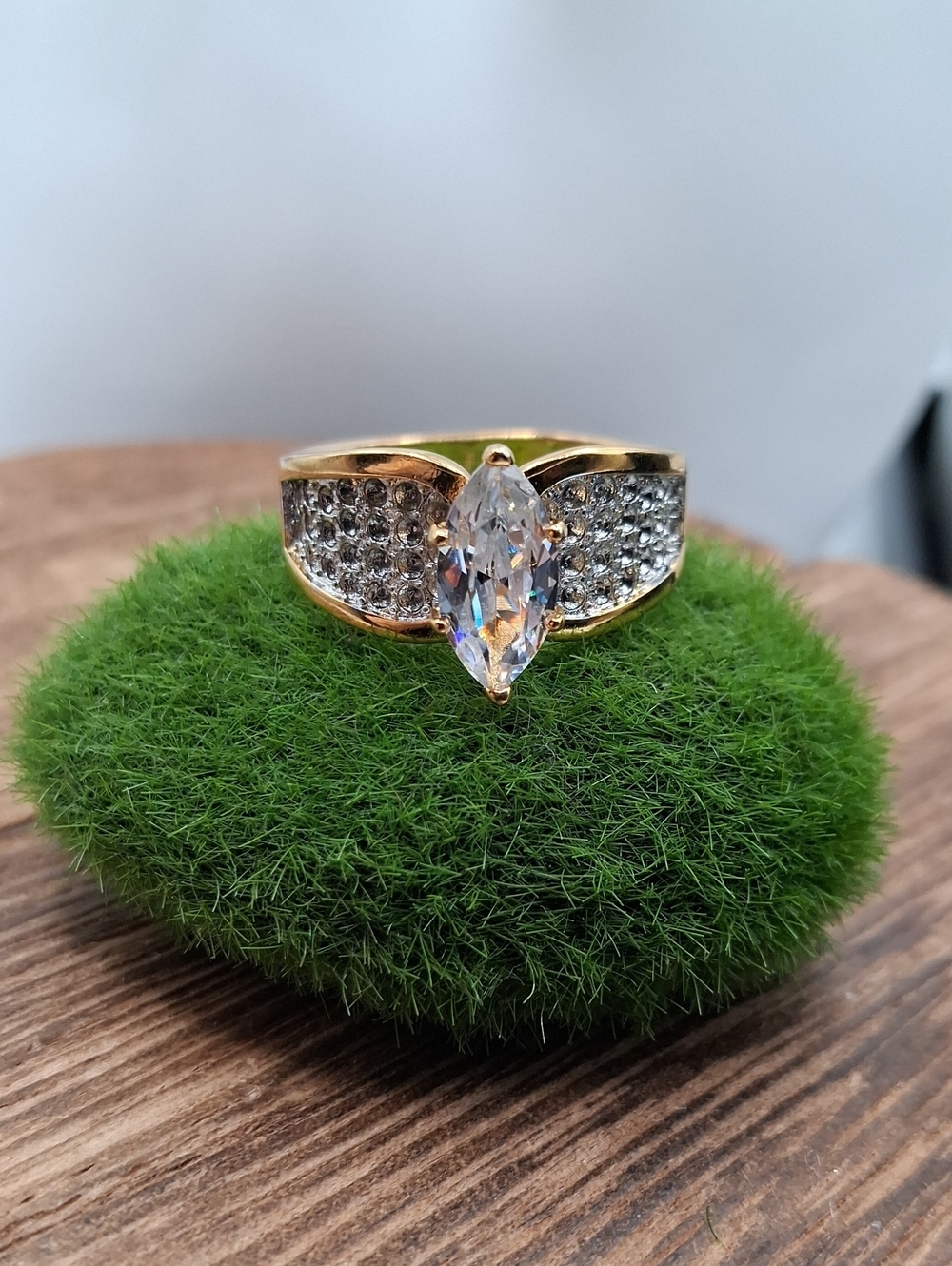 S925 Marquise Crystal Statement Ring - Clear Size 10 R828